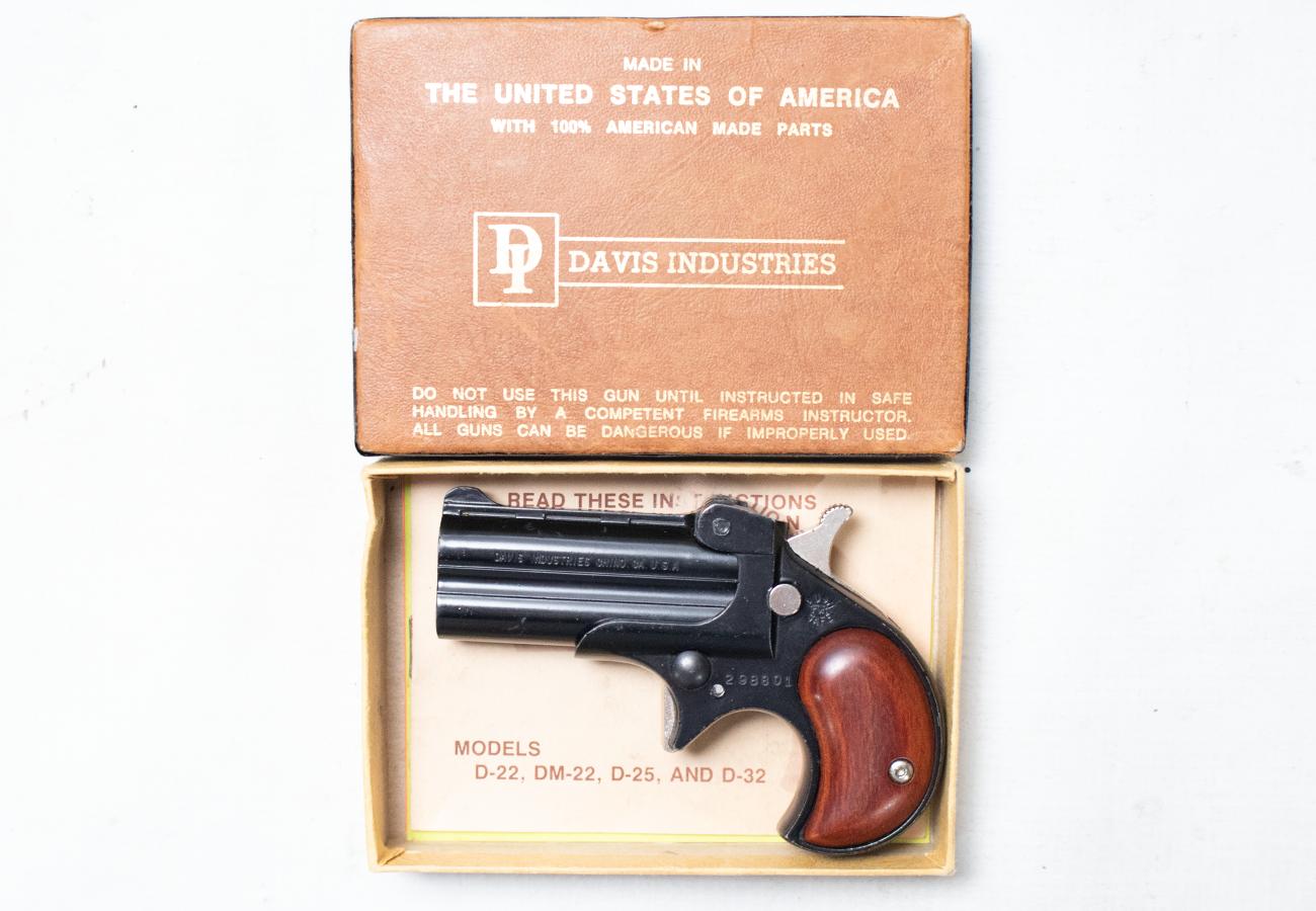 DAVIS D-32 32ACP Police Trade-In with OEM Box